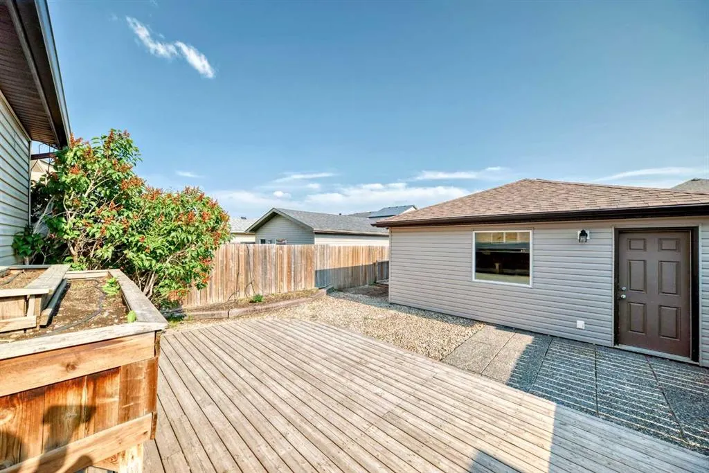 11 Skyview Springs Manor NE