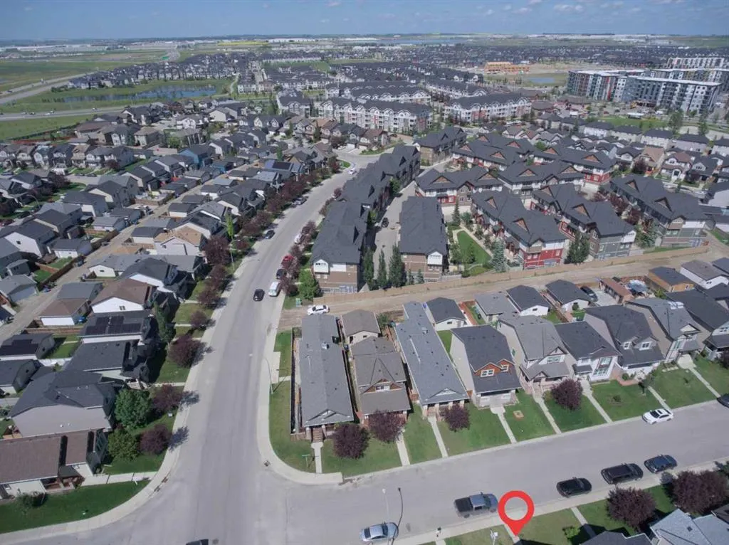 11 Skyview Springs Manor NE