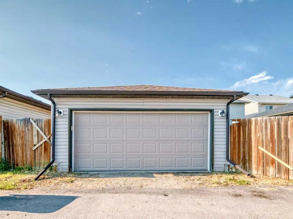 11 Skyview Springs Manor NE