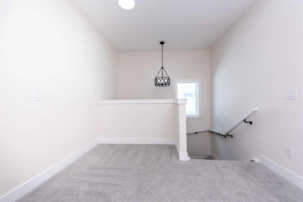 144 Saddlelake Manor NE