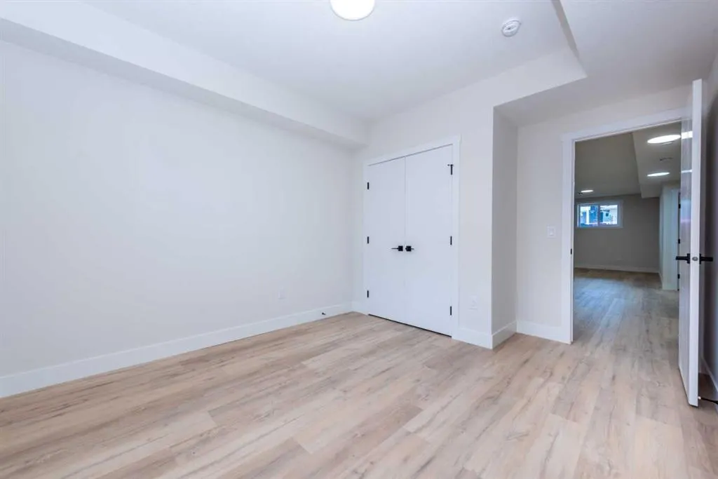 144 Saddlelake Manor NE