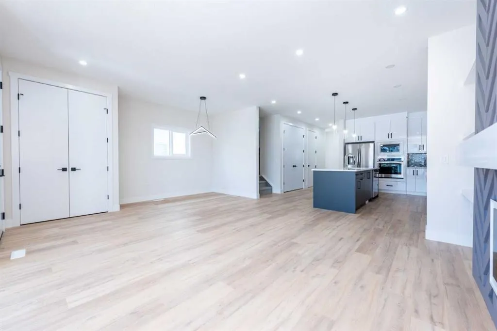 144 Saddlelake Manor NE