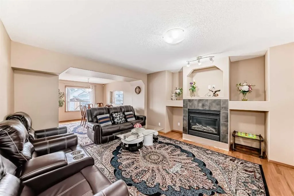 75 Taralea Crescent NE