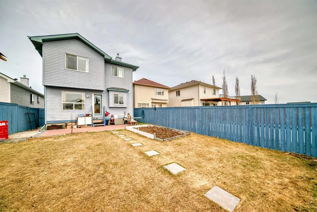 75 Taralea Crescent NE