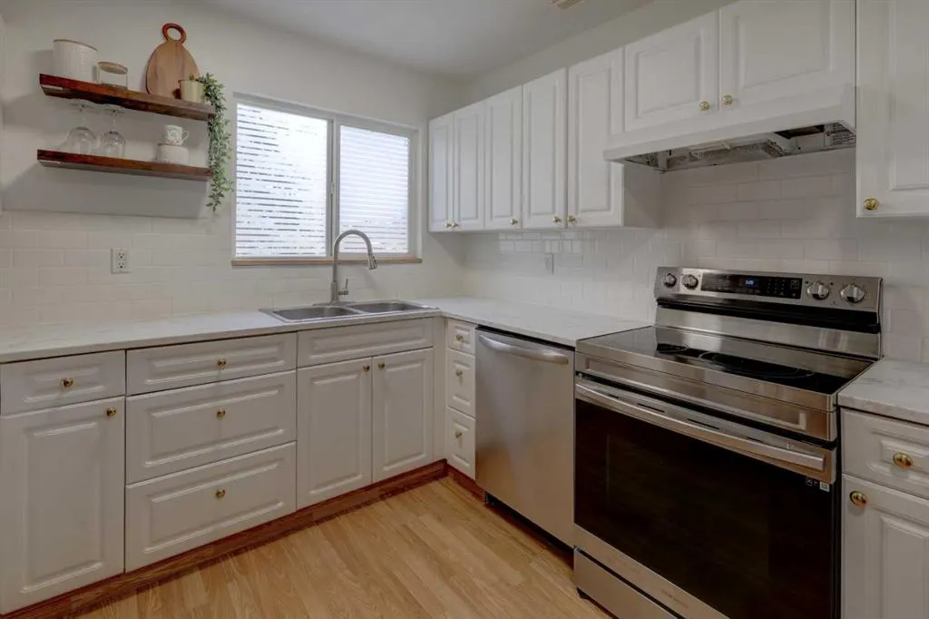 707 Westmount Drive, #10