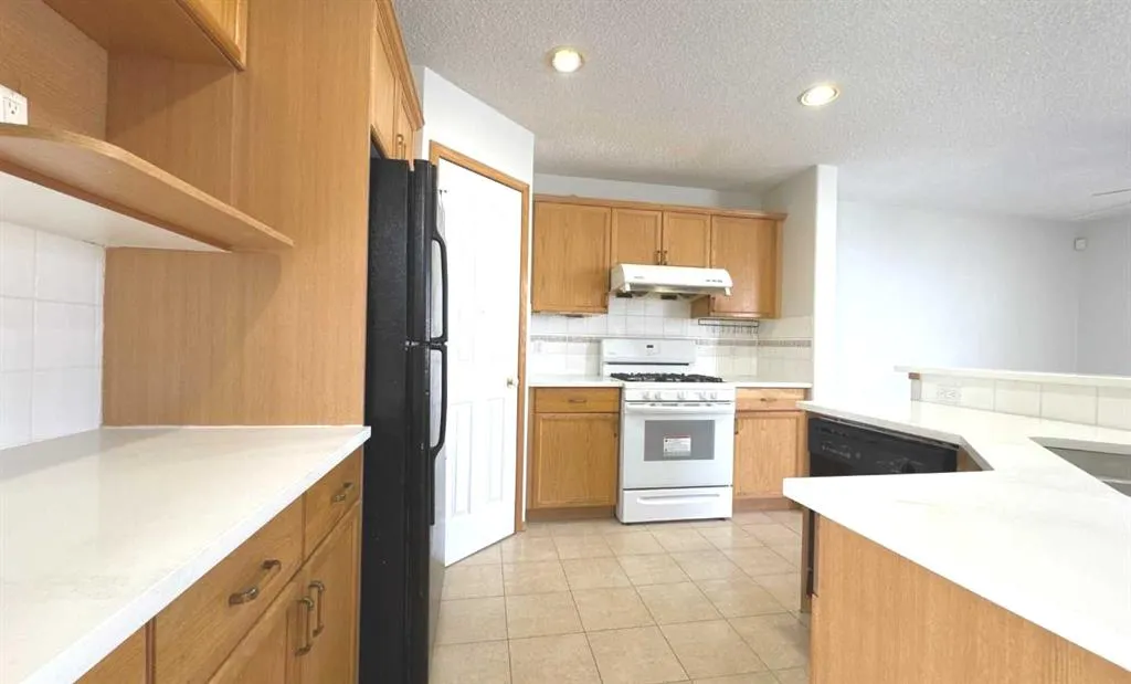 244 Los Alamos Place NE