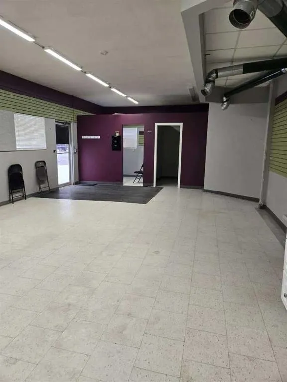 9934 100 Avenue