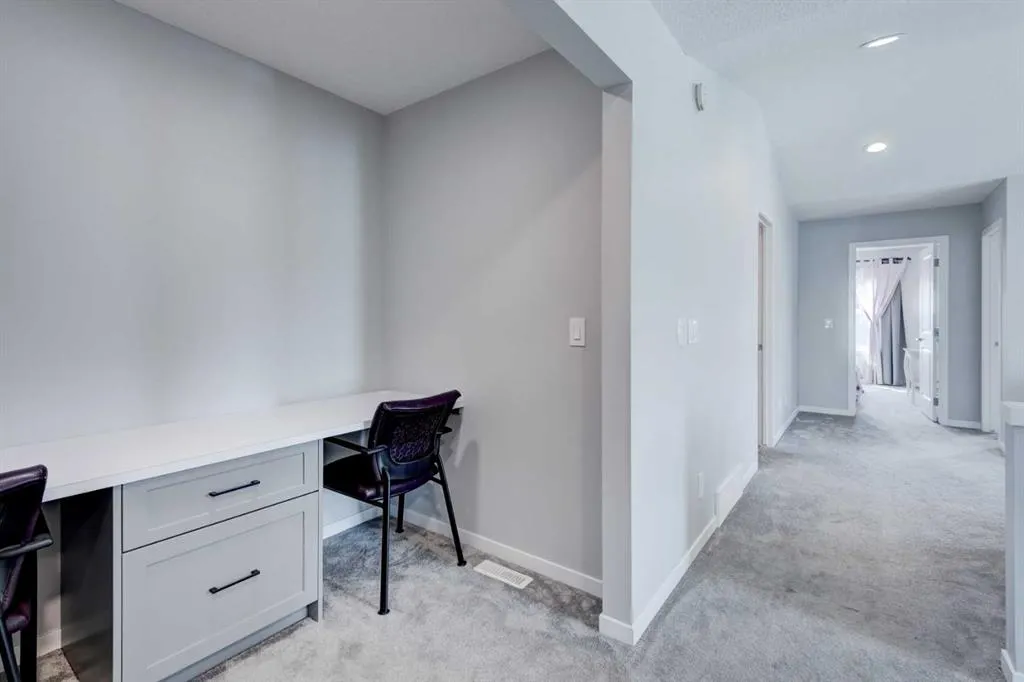 10 Seton Parade SE