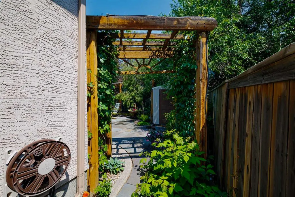 38 Tuscany Glen Park NW