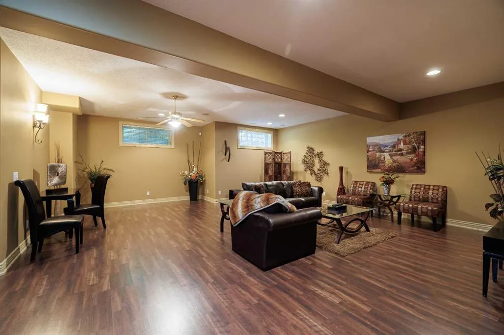 38 Tuscany Glen Park NW