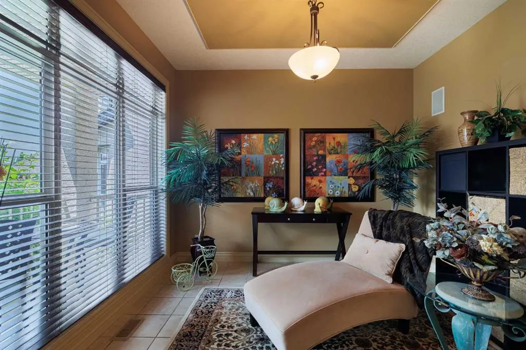 38 Tuscany Glen Park NW