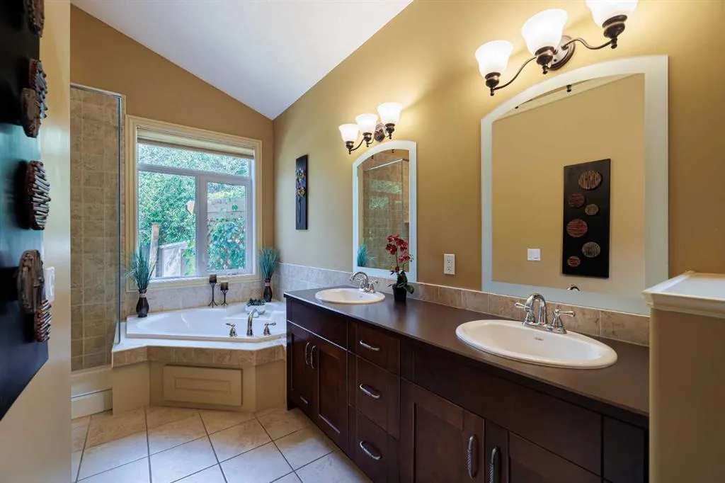38 Tuscany Glen Park NW
