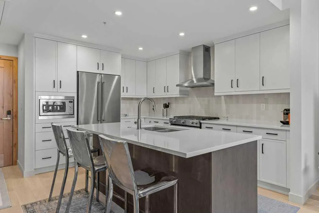 1315 Spring Creek Gate, #306