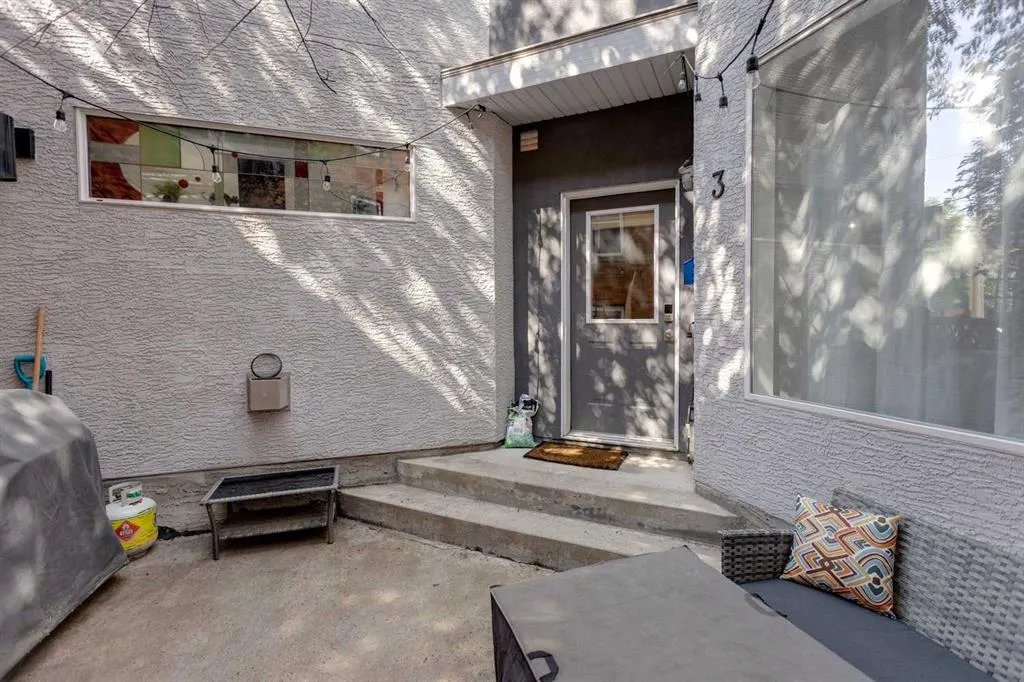 2040 35 Avenue SW, #3