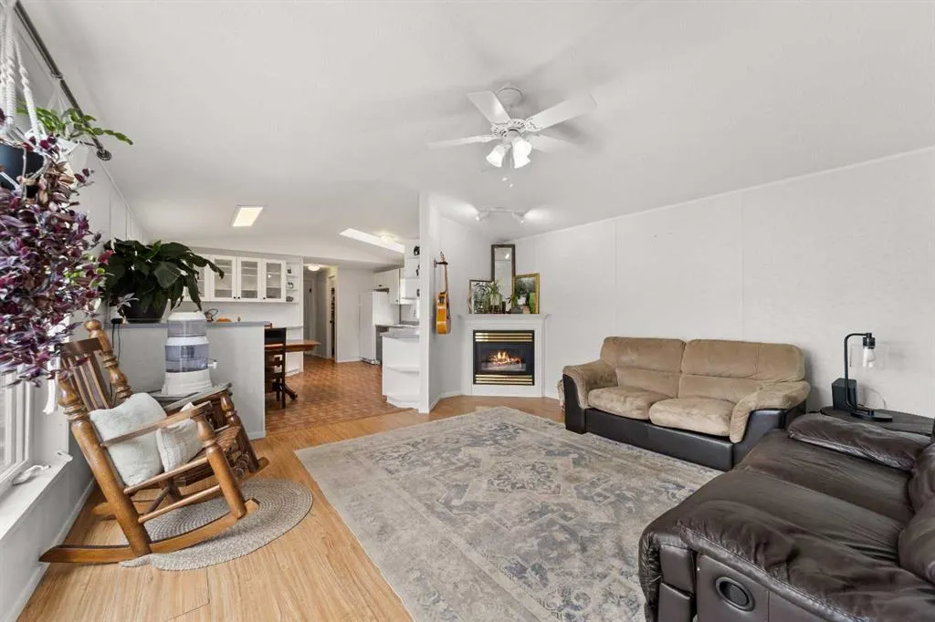 900 Ross Street, #18