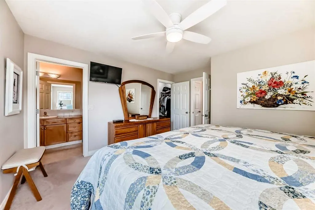 70 Dover Mews SE