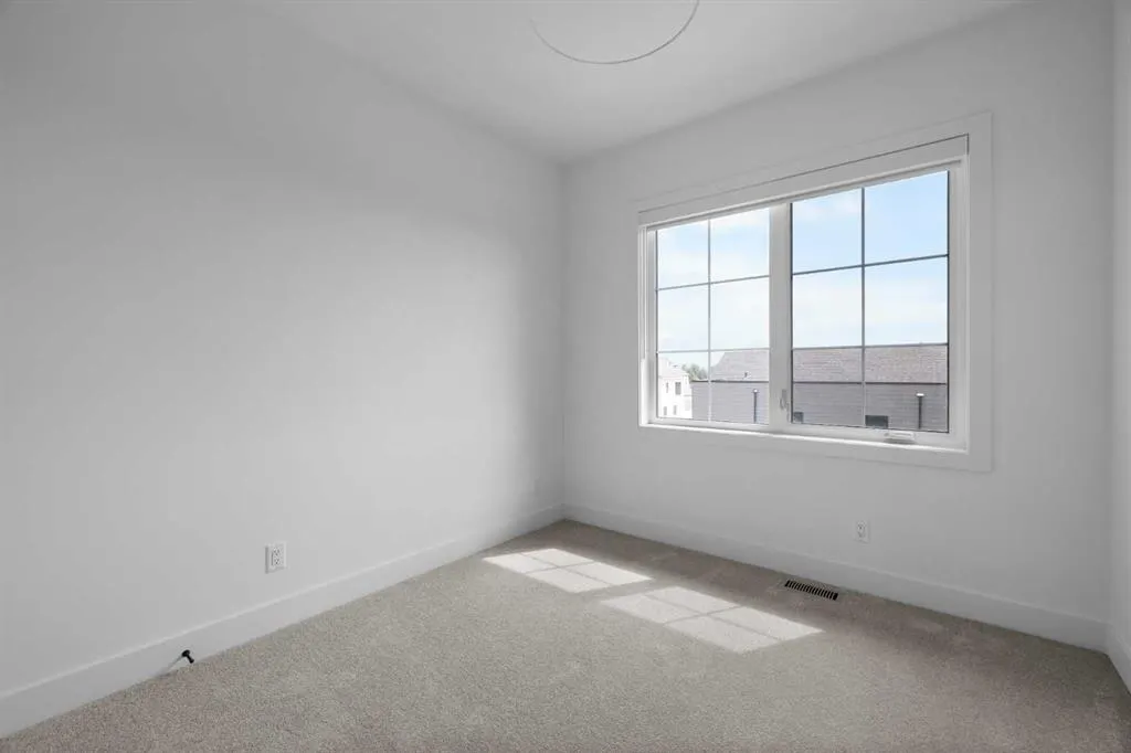 12 Greenwich Heath NW