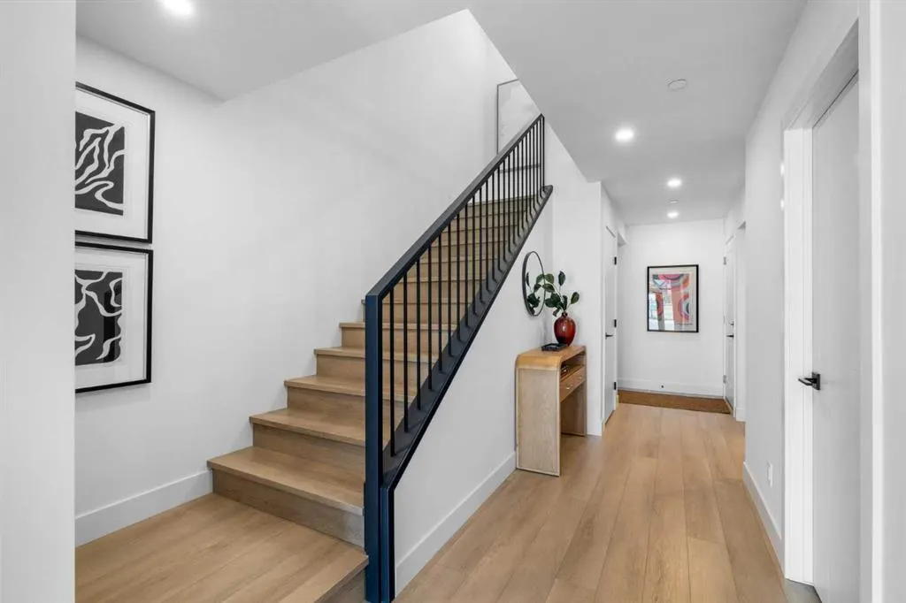 12 Greenwich Heath NW