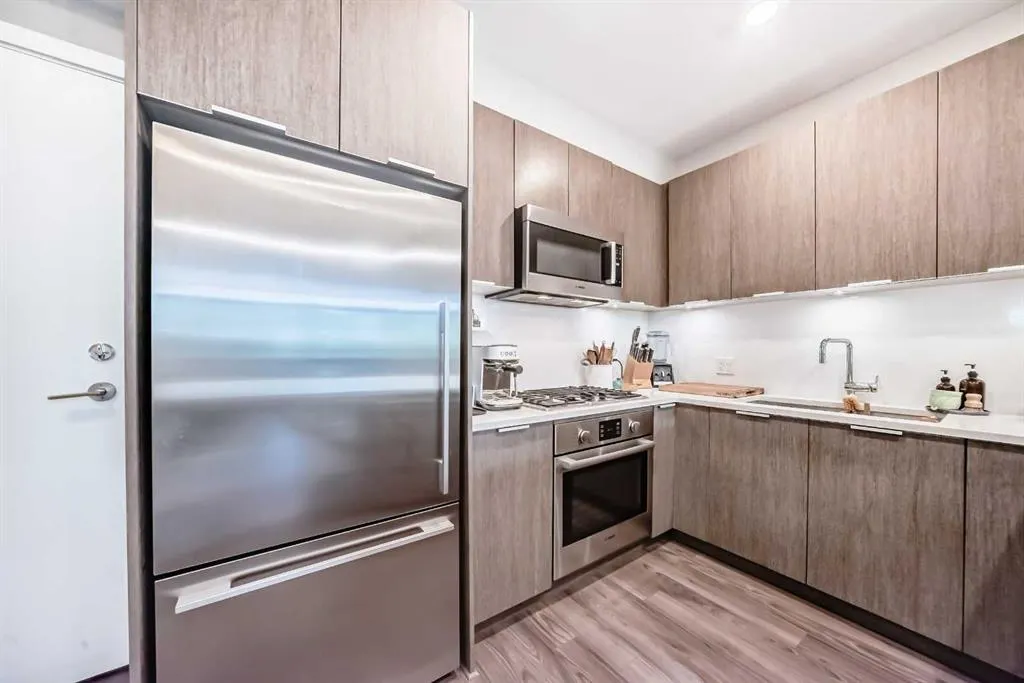823 5 Avenue NW, #229