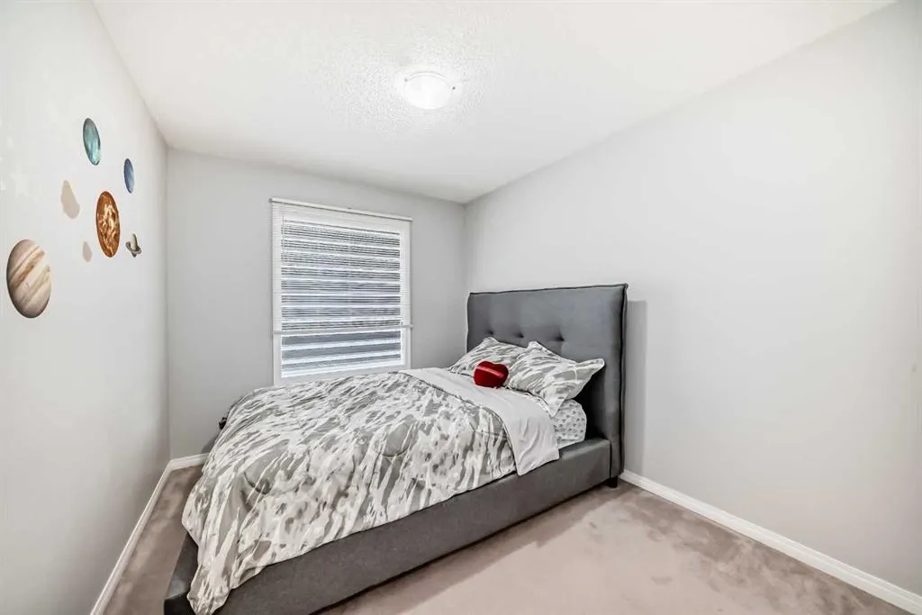 127 Masters Street SE