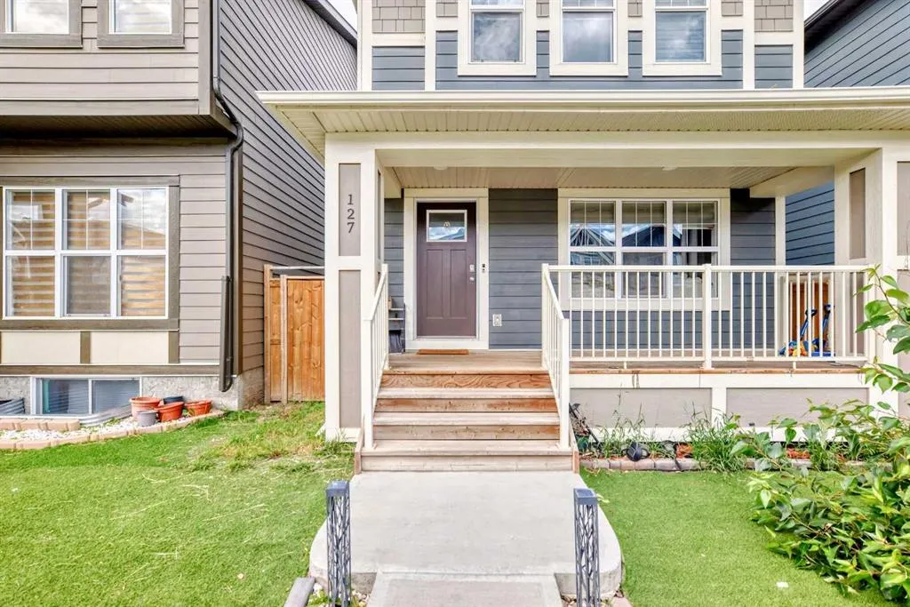 127 Masters Street SE