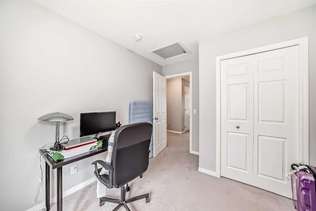 127 Masters Street SE