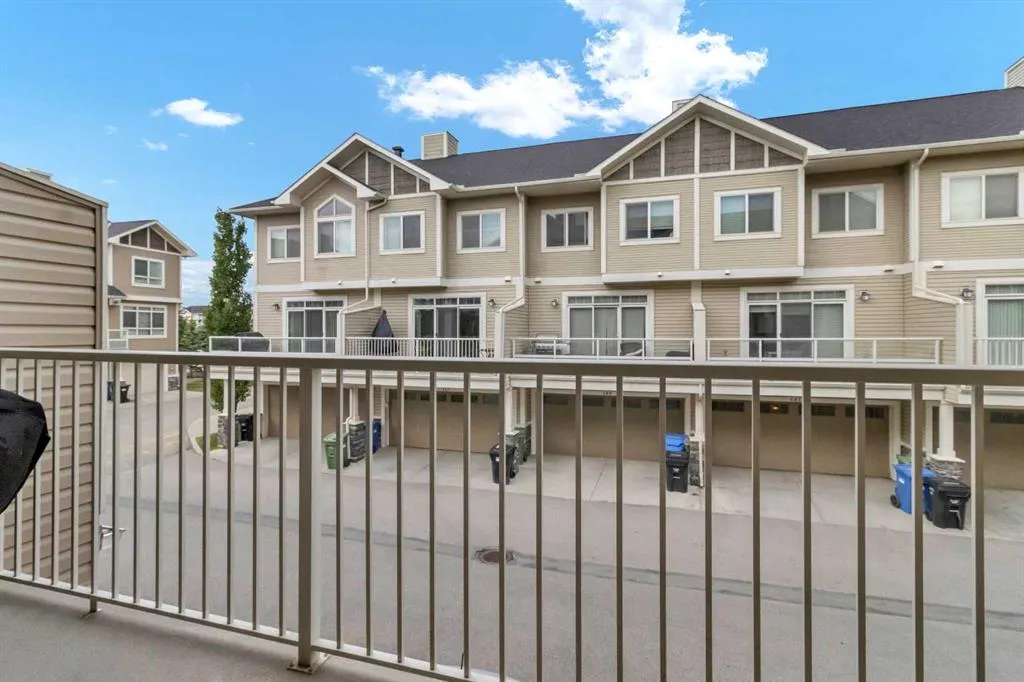 112 Skyview Ranch Gardens NE
