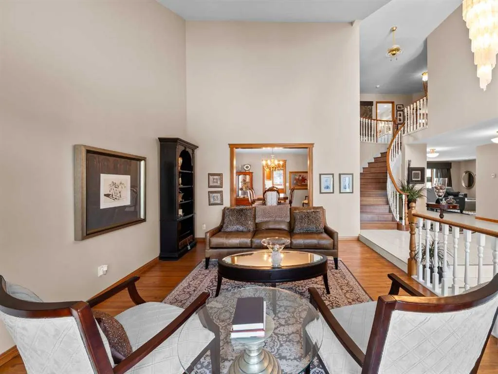 146 Edgeview Road NW