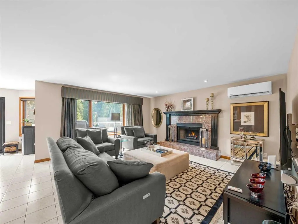 146 Edgeview Road NW