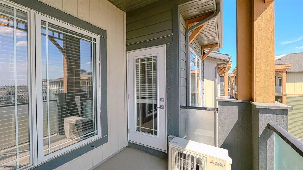 300 Auburn Meadows Manor SE, #403