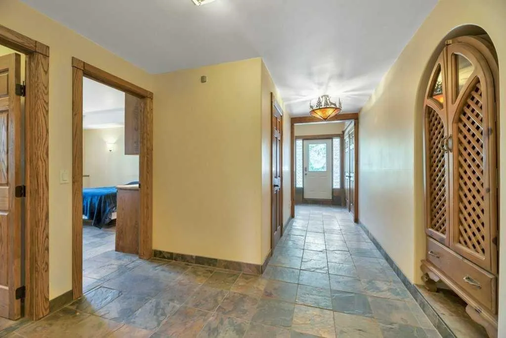 764 East Chestermere Drive
