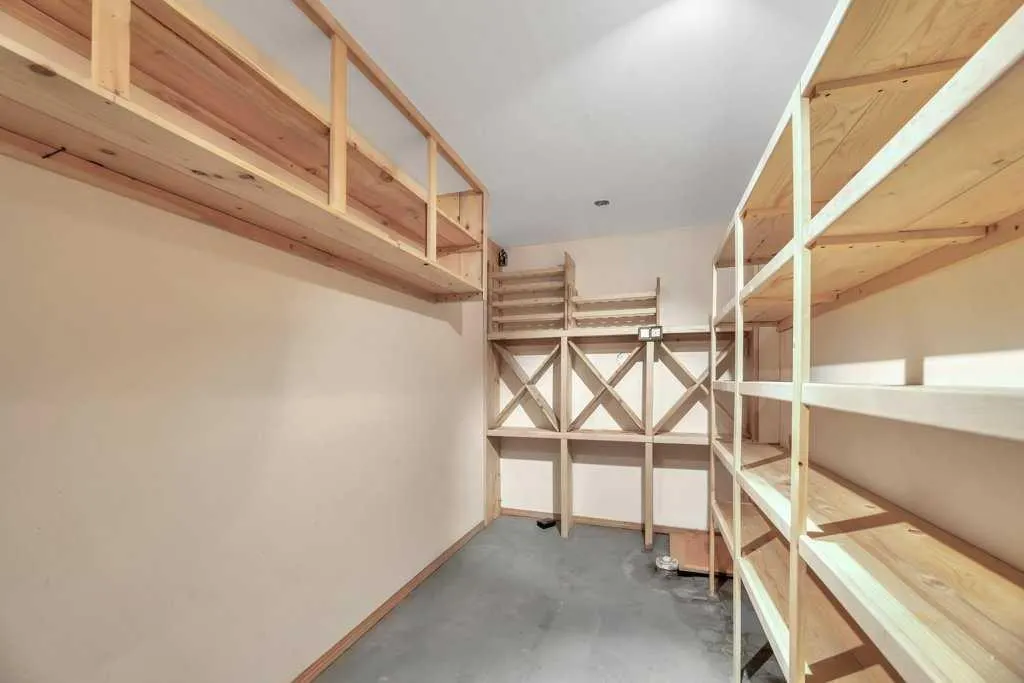 764 East Chestermere Drive