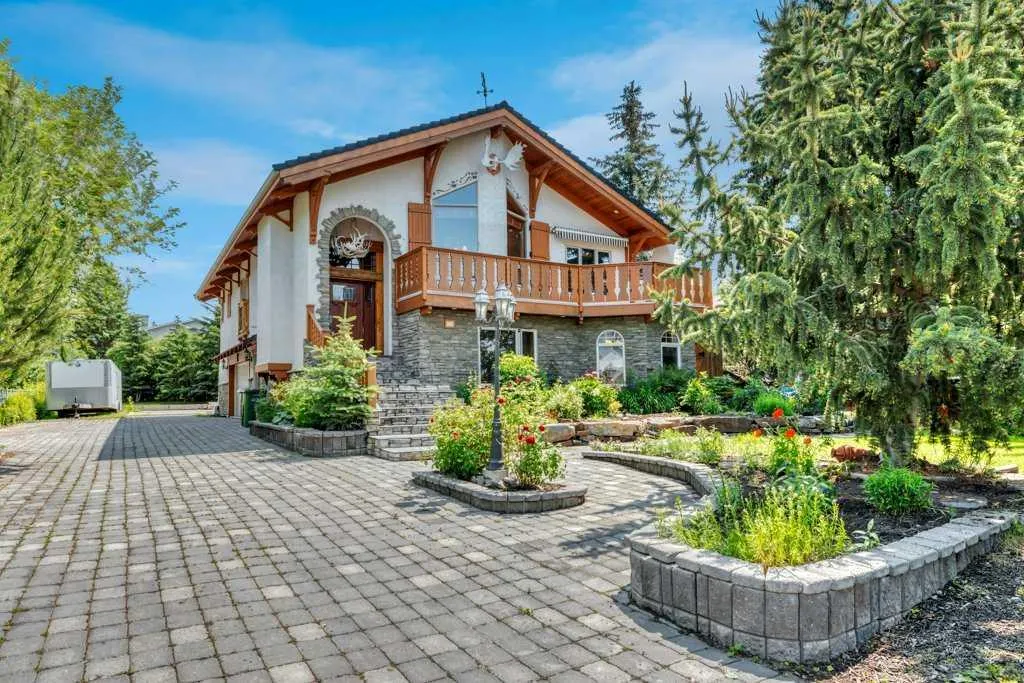 764 East Chestermere Drive