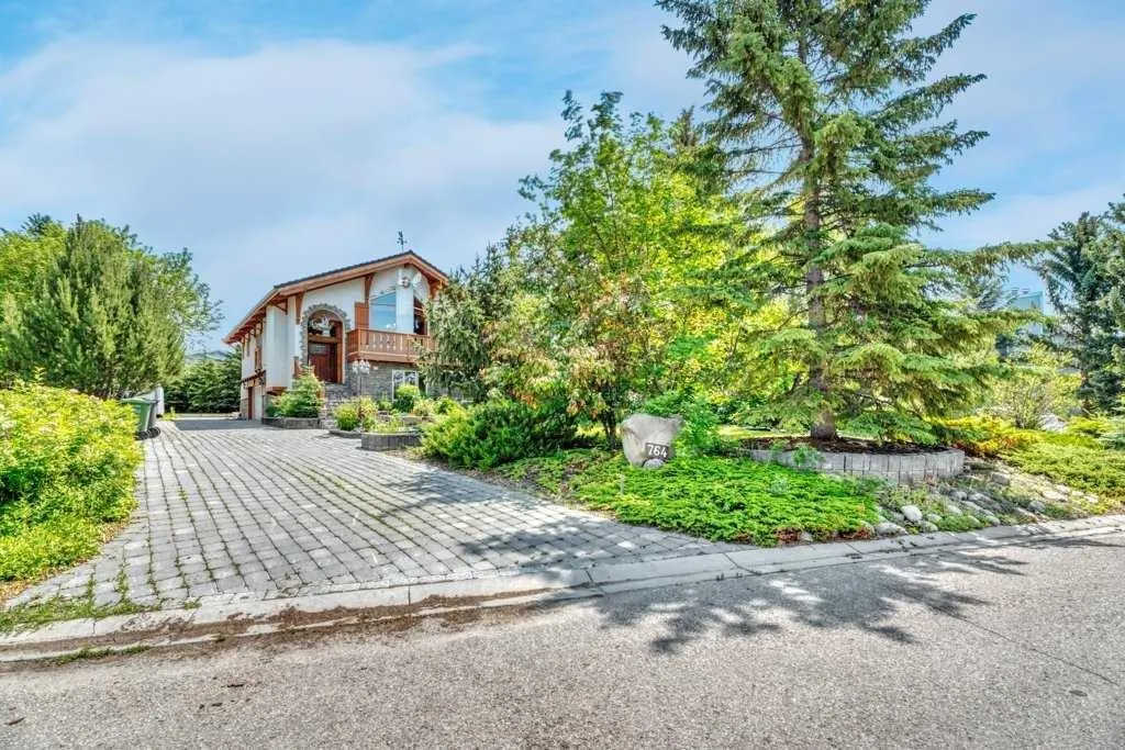 764 East Chestermere Drive