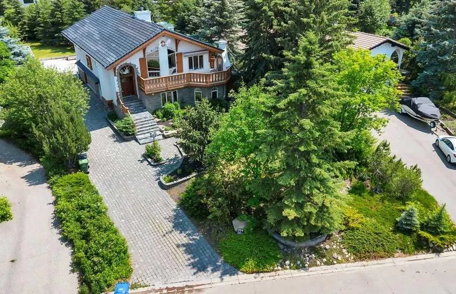764 East Chestermere Drive