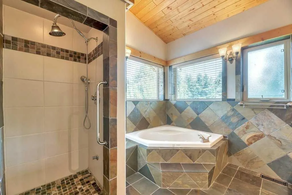 764 East Chestermere Drive