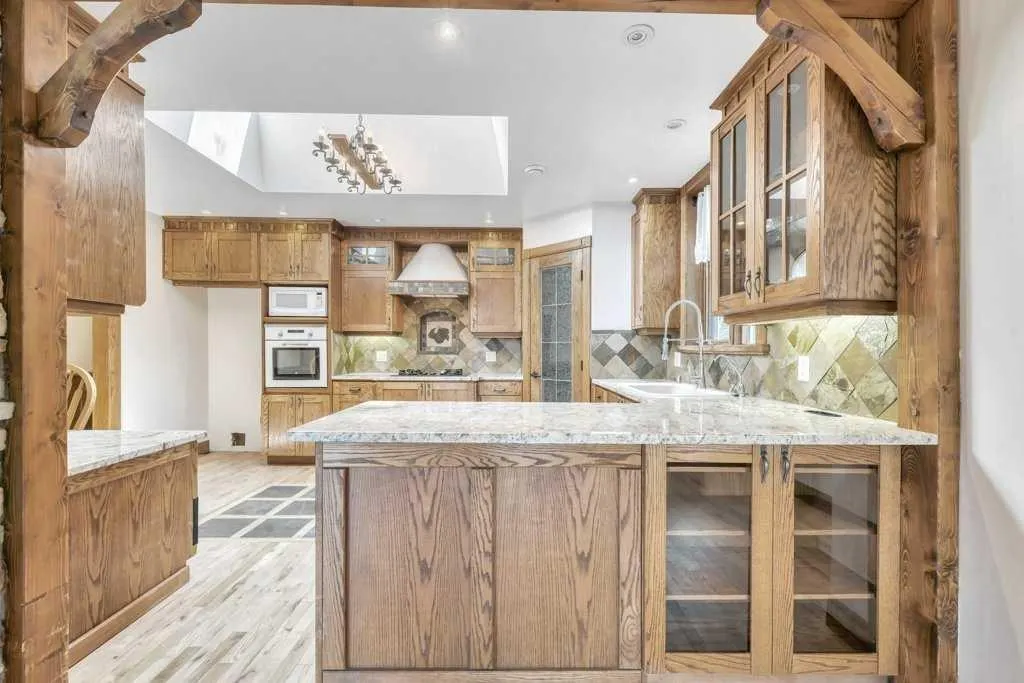 764 East Chestermere Drive