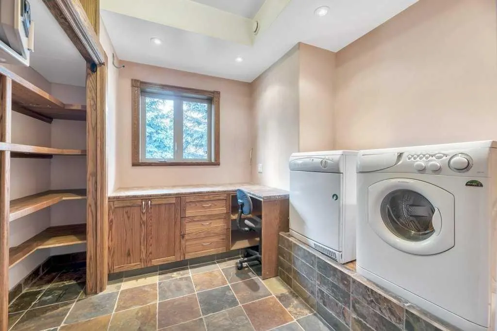 764 East Chestermere Drive