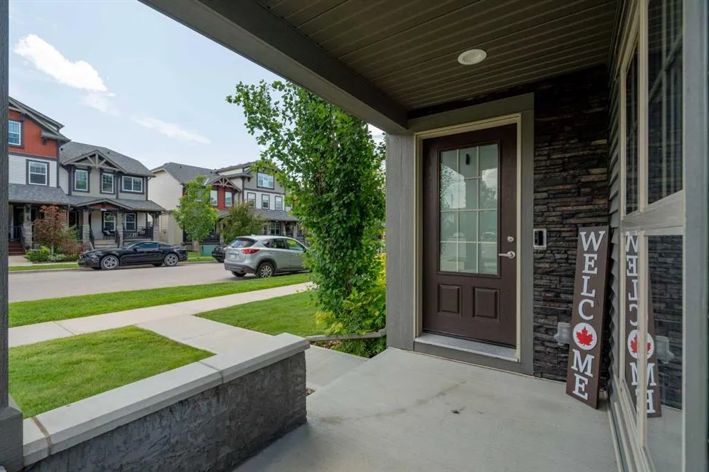 32 Horseshoe Crescent, #301