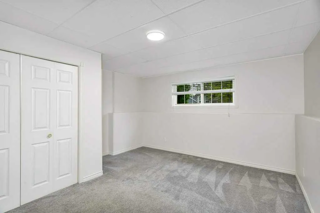40 Country Ridge Close