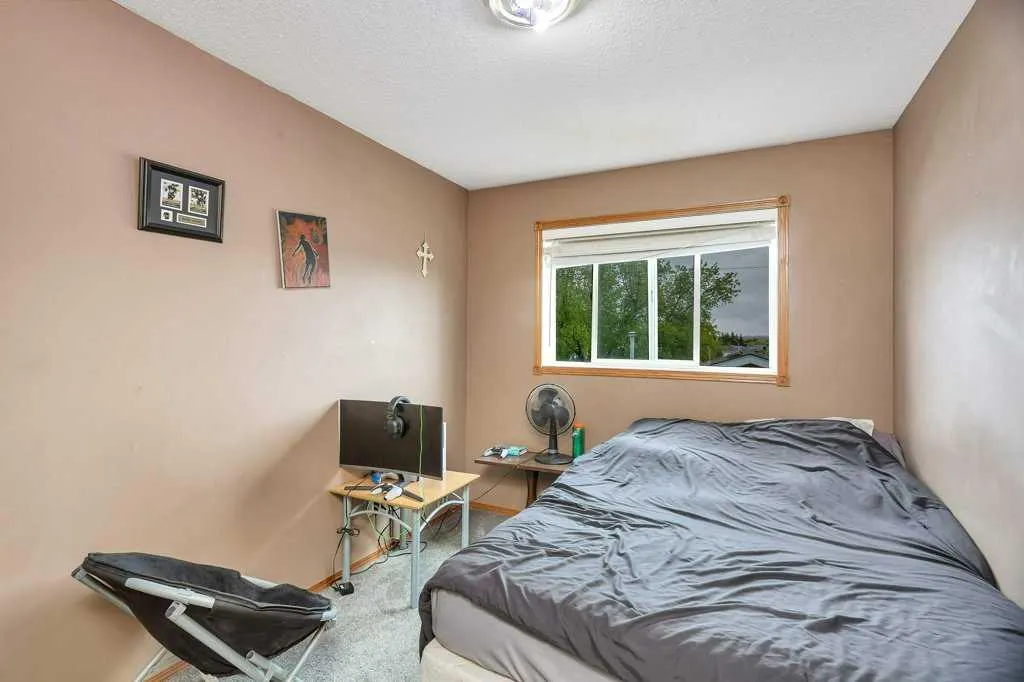 40 Country Ridge Close