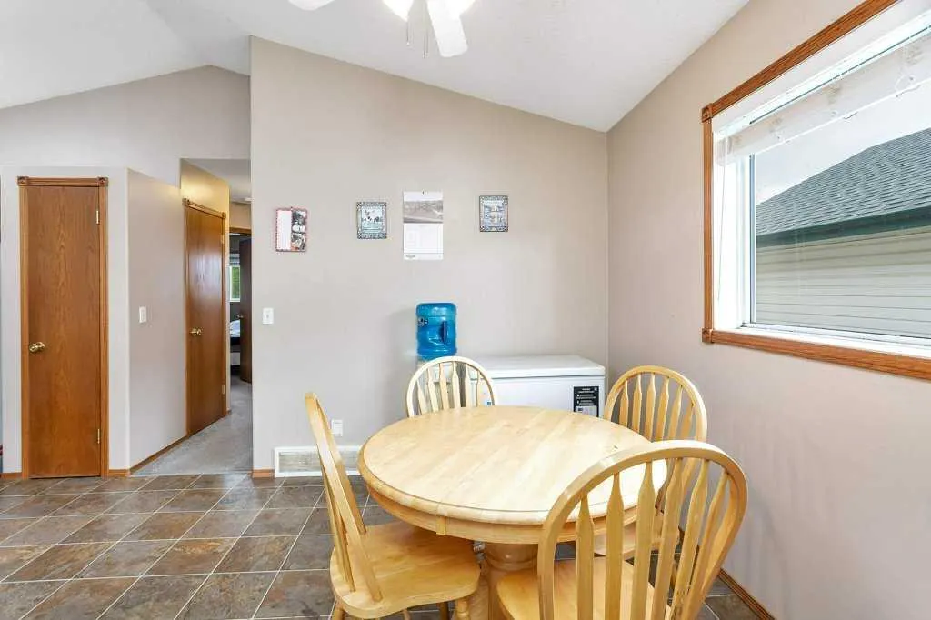 40 Country Ridge Close