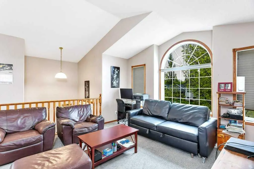 40 Country Ridge Close