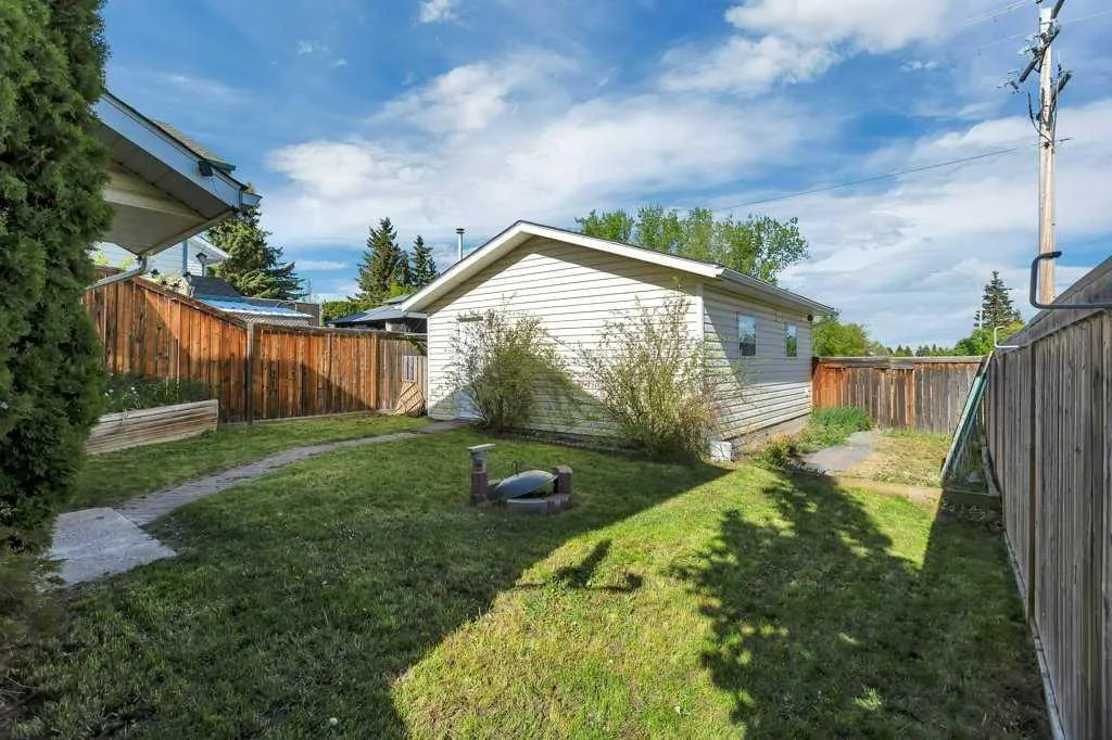 40 Country Ridge Close