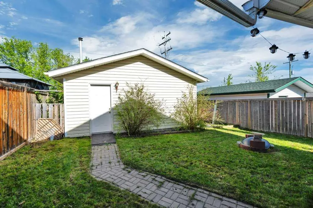 40 Country Ridge Close