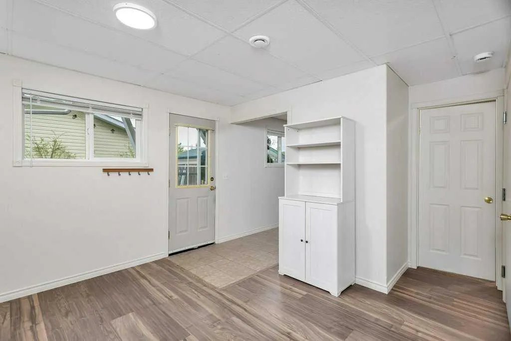 40 Country Ridge Close