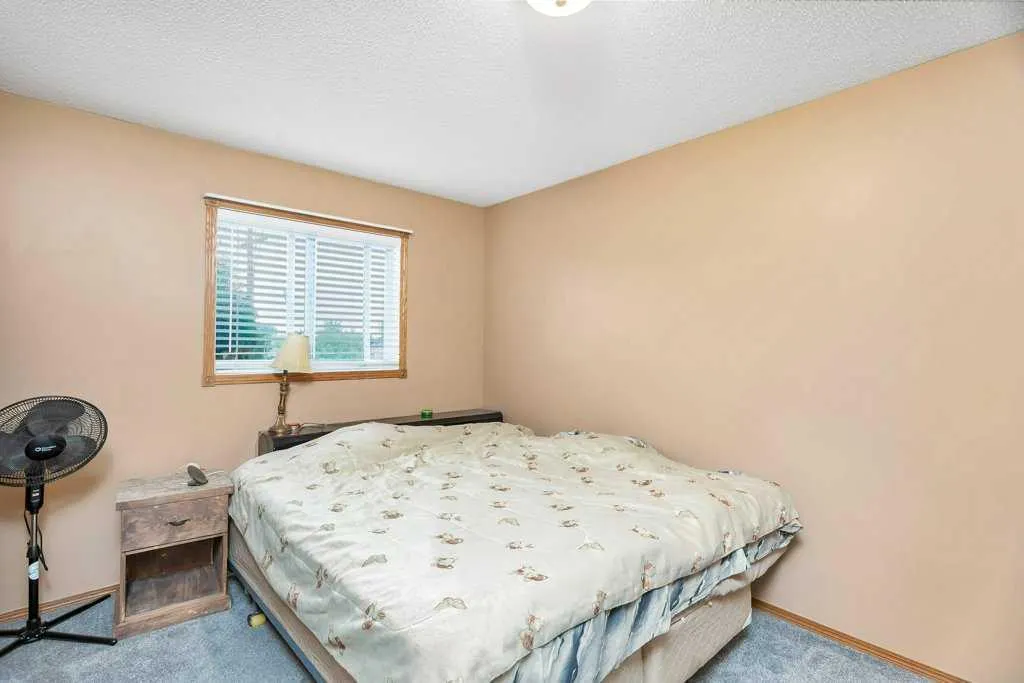 40 Country Ridge Close