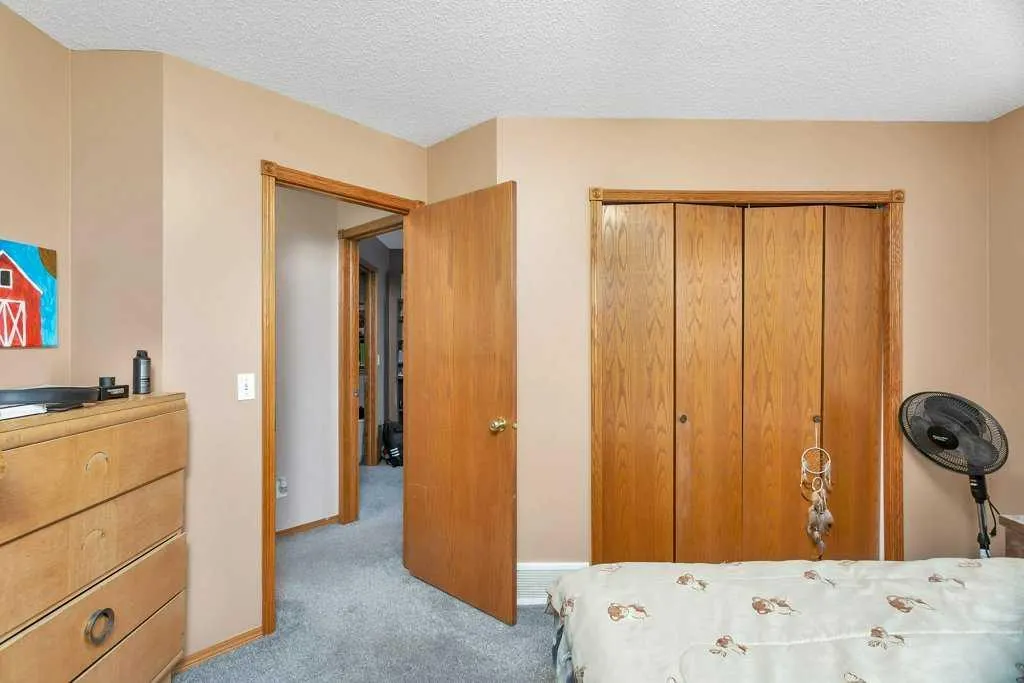40 Country Ridge Close