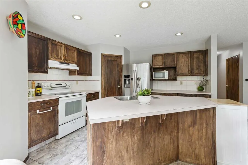 69 Mckenzie Place SE