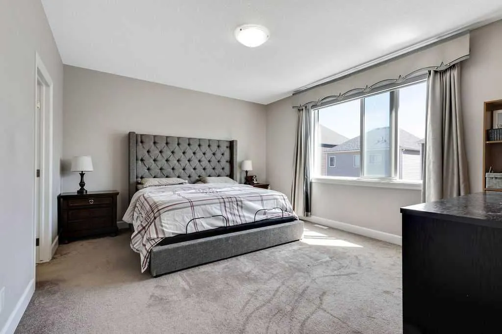 165 Carrington Close NW
